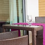 شقة Stylish Townhouse *
